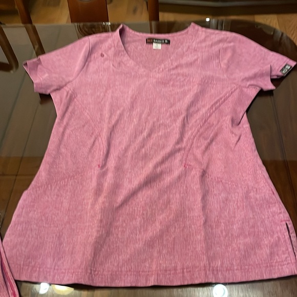 Koi Scrub Sets - Picture 2 of 10